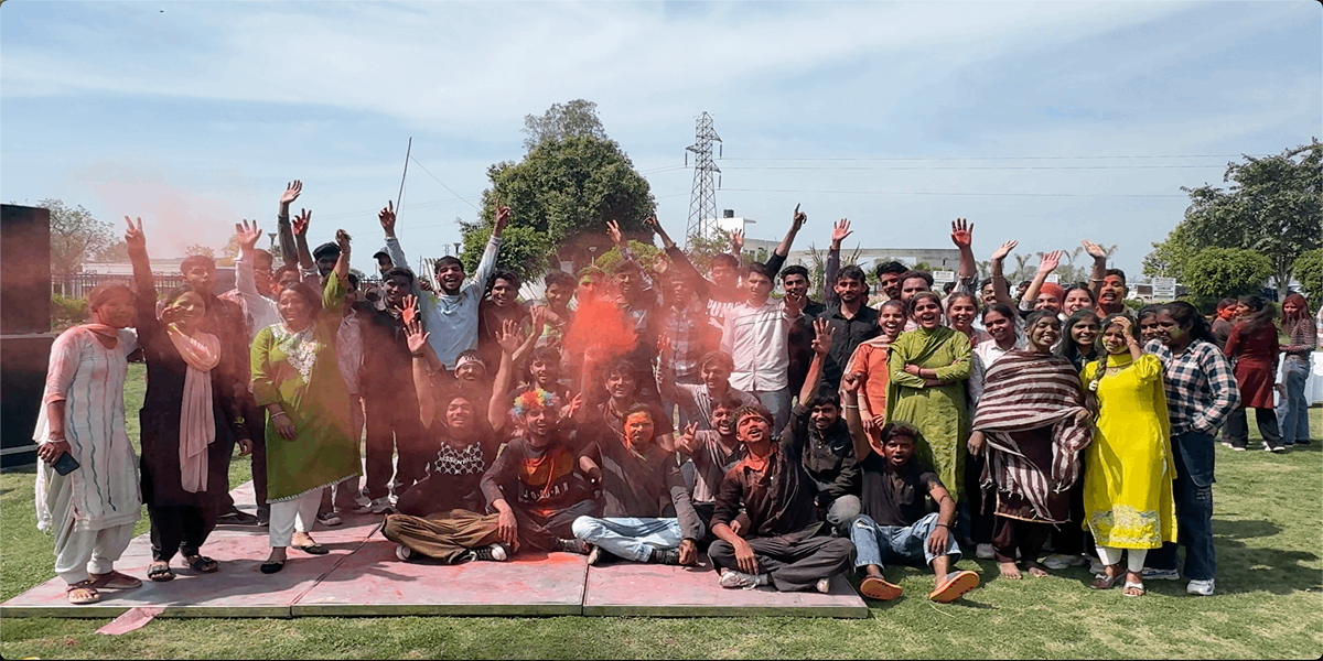 Rangotsav 2025: A Colorful Holi Celebration at NIILM University